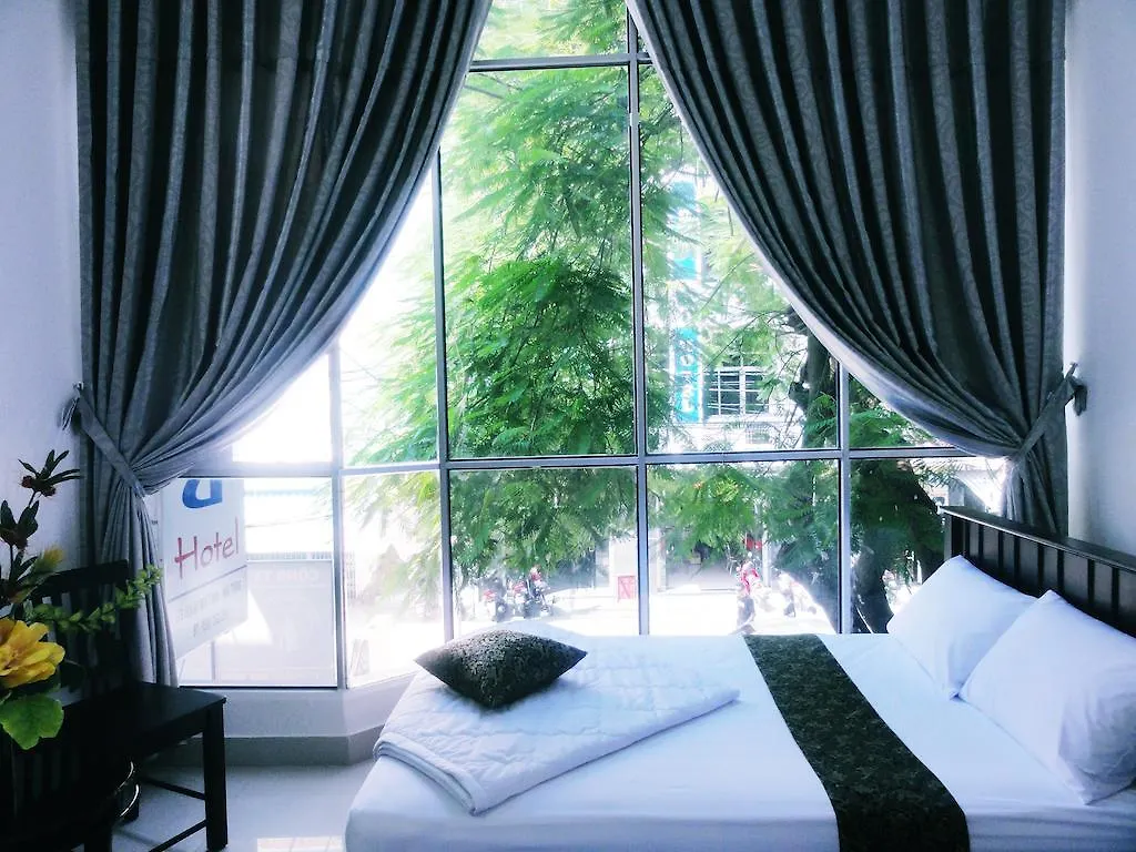 Phong Luu Hotel Nha Trang