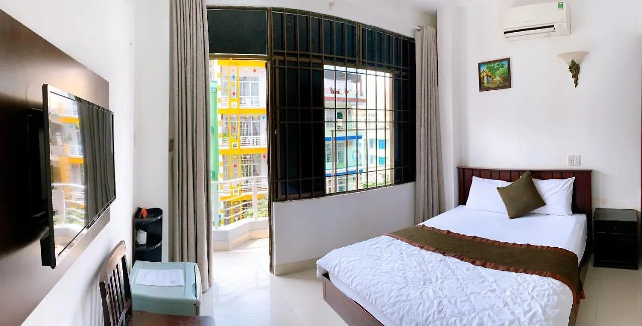 Phong Luu Hotel Nha Trang 2*,  Vietnam